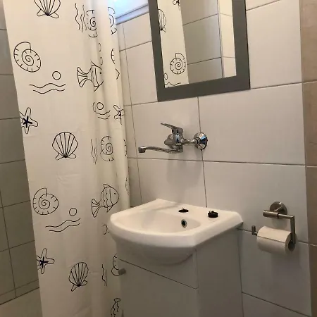 Apartment Paklenicka Ulica 5 *